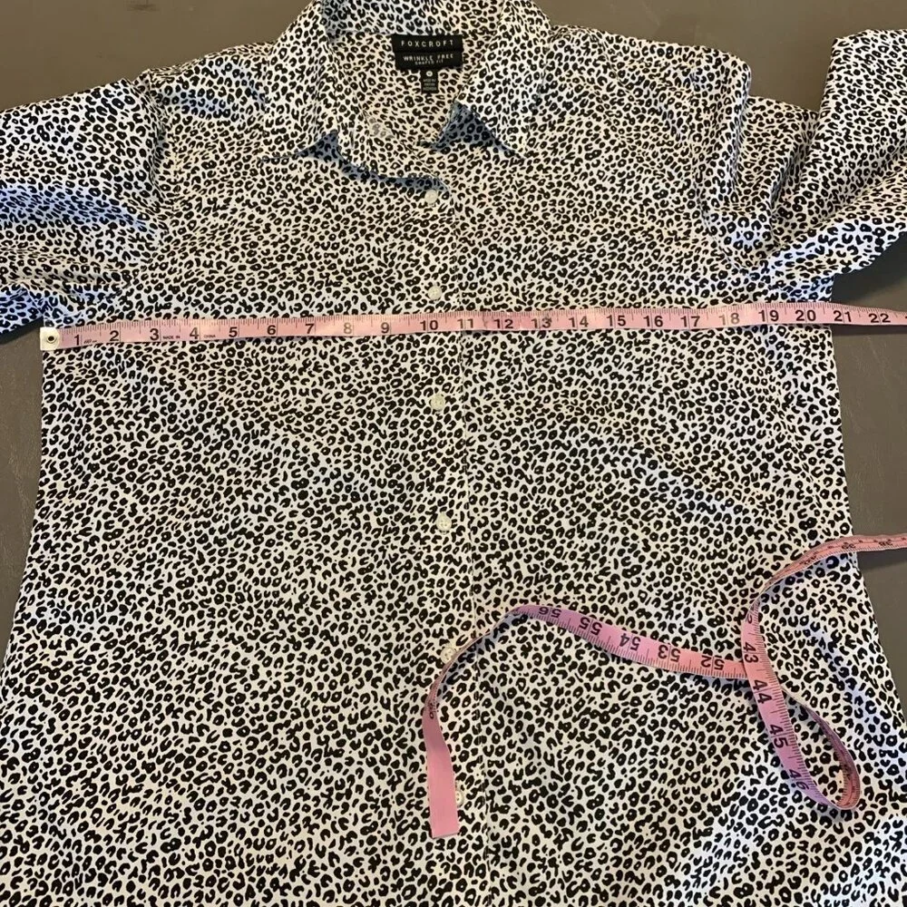 Foxcroft Womens 10 Blouse Long Sleeve Button Up Animal Print Wrinkle Free Shaped